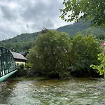 Nest Salzkammergut- Cozy In Bad Aussee, Near Hallstatt - Garden & Bbq Apartment
