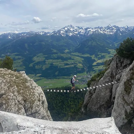 شقة Ausseerland - Relax, Ski, Hike And Bike, Garden, Parking, Bbq, Near Hallstatt, Loser, Tauplitz And Krippenstein, Free Wi-fi And Netflix